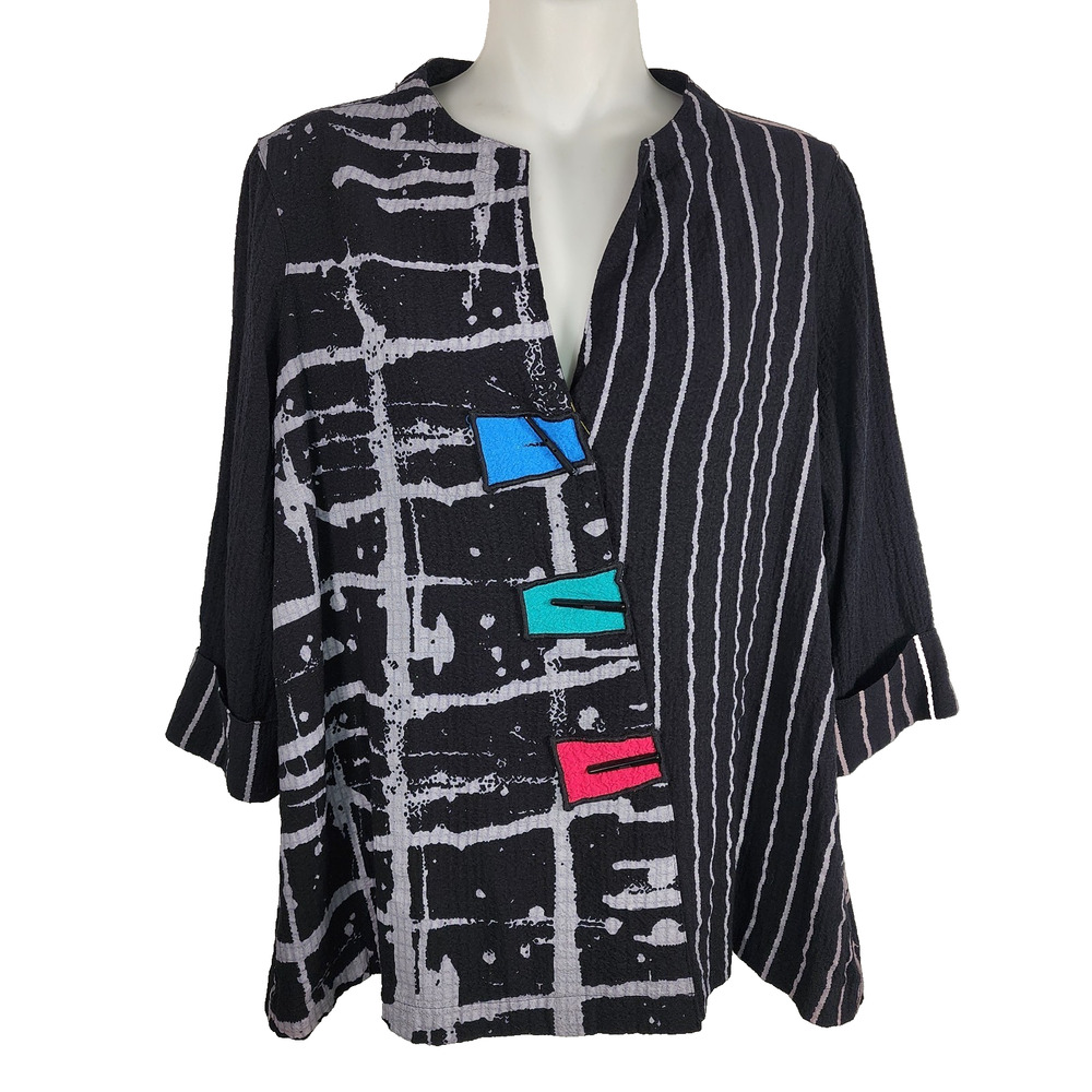 Ali Miles Women PS Black White Abstract Mixed Print Toggle Button Top 3/4 Sleeve
